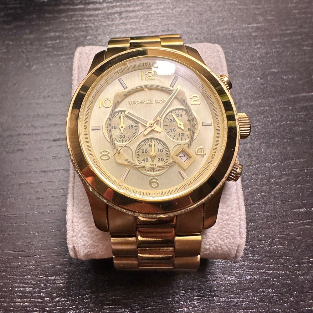 Micheal Kors - Gold Watch